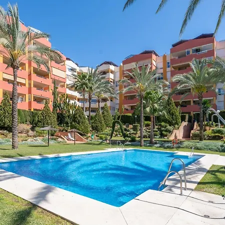 Con Piscina, Golf Y Solarium By Rent Me Estepona