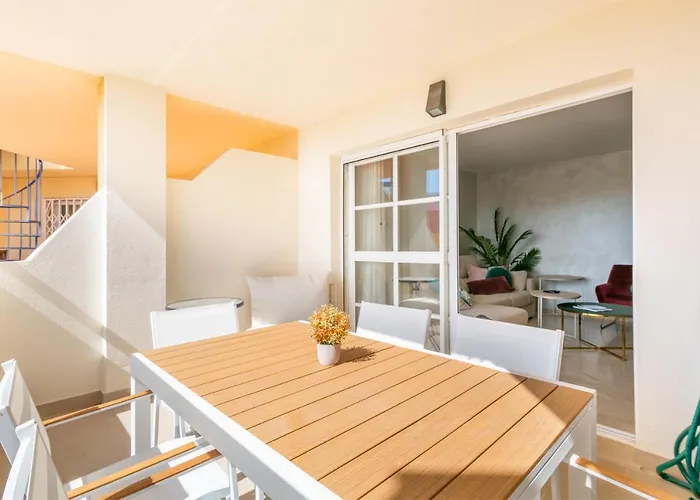 Con Piscina, Golf Y Solarium By Rent Me Appartamento *