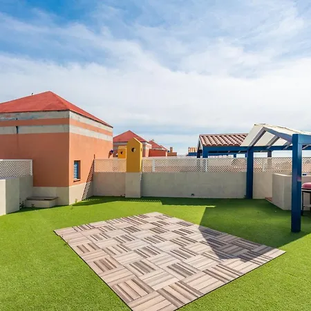 Con Piscina, Golf Y Solarium By Rent Me 埃斯特波纳