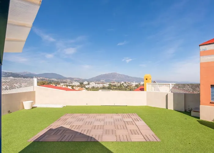 Con Piscina, Golf Y Solarium By Rent Me 埃斯特波纳